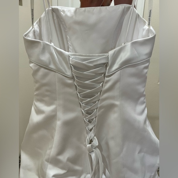 David’s Bridal Spaghetti Strap Layered Wedding Dress with Crinoline Underskirt - Picture 5 of 16